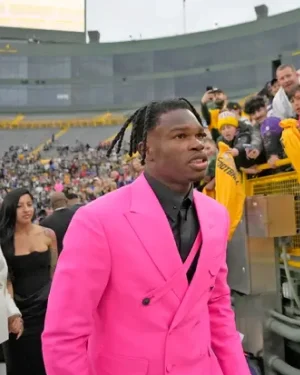 Alternative view of NFL Draft 2025 Travis Hunter Pink Blazer