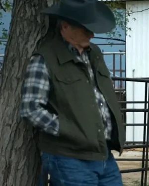 Brett Cullen 2026 Ransom Canyon S02 TV Series Samuel Kirkland Green Cotton Vest
